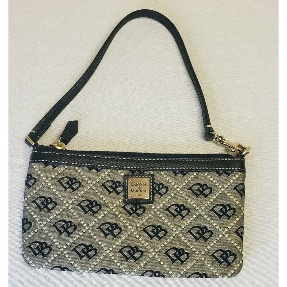 DOONEY AND BOURKE GREY SLIM QUILTED SIGNATURE WRISTLET